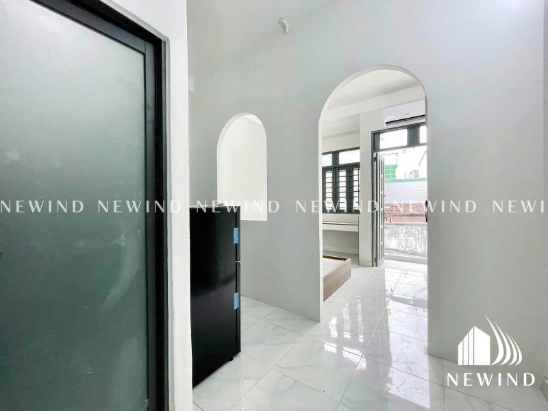 Căn hộ dịch vụ đầy đủ nội thất, 1 phòng ngủ ban công mới đẹp, gần quận 1