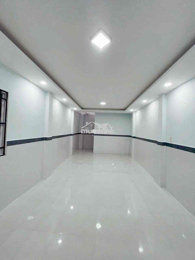 Nhà mới đẹp sát mặt tiền - dt 4x20m- 17 triệu tl
