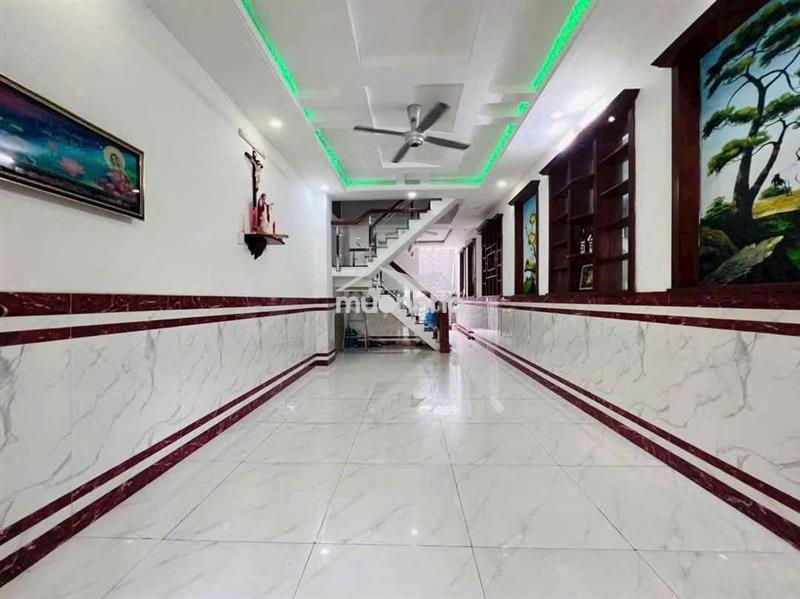 Cho thuê nhà hẻm cụt 4x16 3lau 4pn 5wc sân thượng