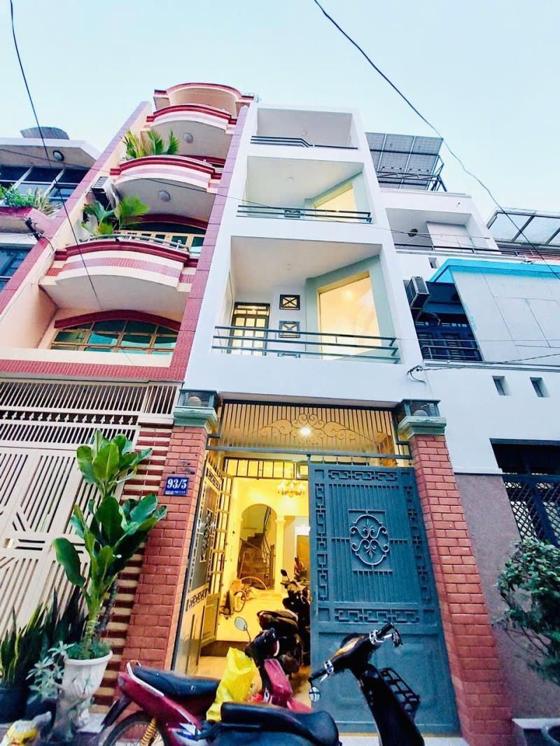 Chính chủ bán nhanh 2 căn ra mặt tiền sỏ vuông nhà bê tông cốt thep 4 tầng xe hơi đỗ nhà - Ảnh 2