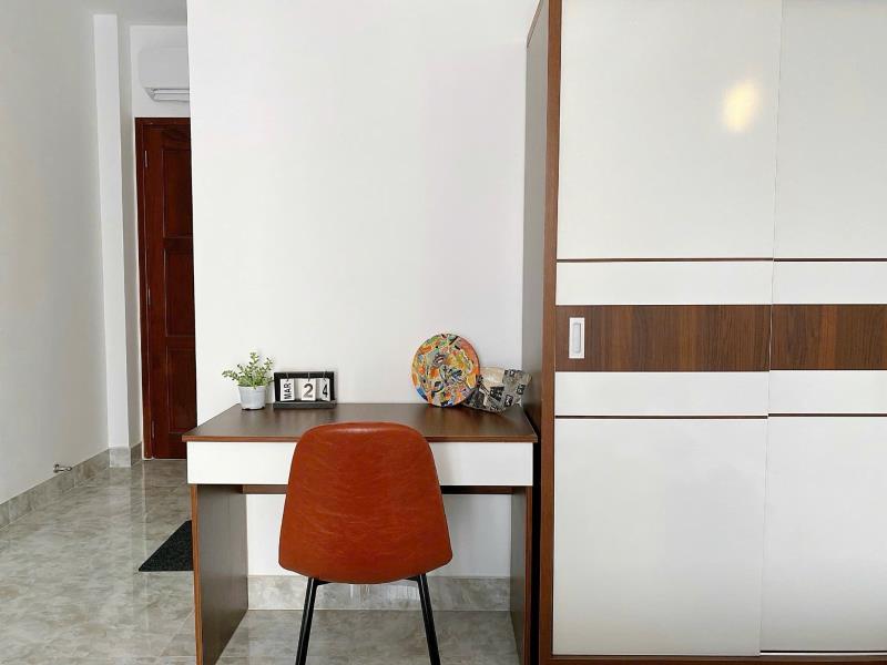 Thuê ngay căn hộ ban công mới 100% full nội thất ngay khu ẩm thực phan xích long giáp quận 1,3 khu an ninh - Ảnh 4
