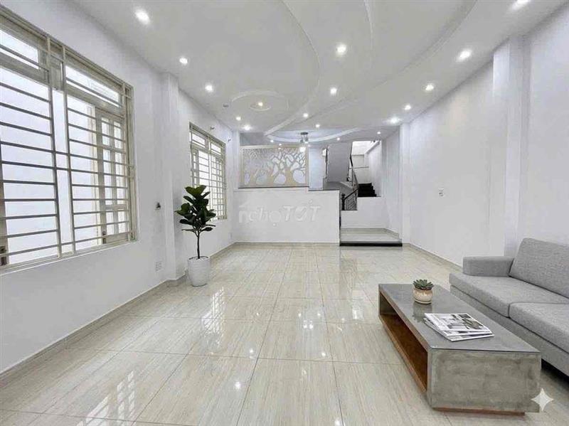 Nhà phú hoà gần trường chỉ 6tr/th