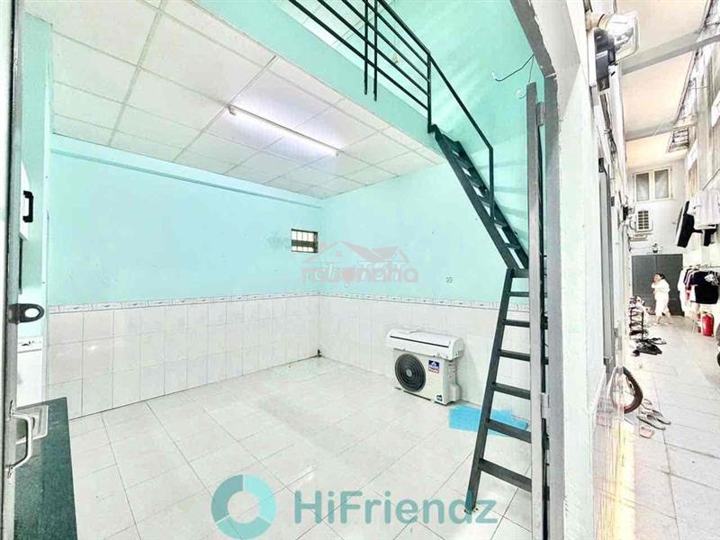 Cho thuê phòng rộng 45m2 gác cao 2m gần đại học công thương aeon tp