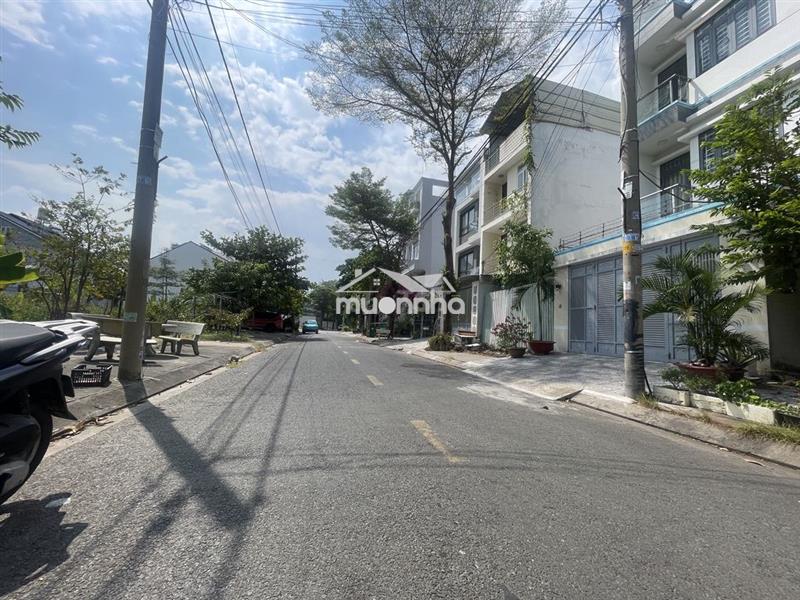 Nhỉnh 9 tỷ sở hữu nền biệt thự khu đông dân cư 240 m2 kdc phú lợi