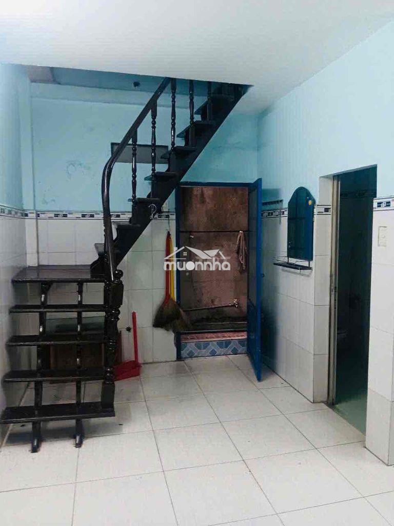 Nhà thuê âu dương lân 7tr5 - Ảnh 2