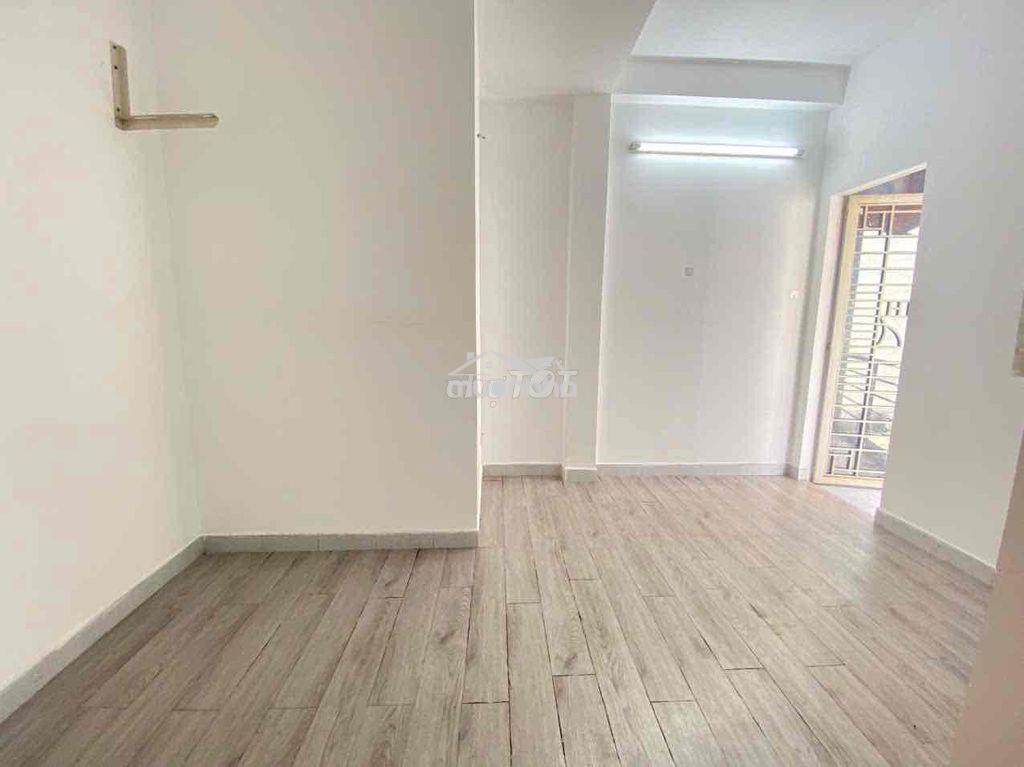 Cho thuê nhà nguyễn thị huỳnh - 4 tầng sân thượng - 4 phòng ngủ - 3