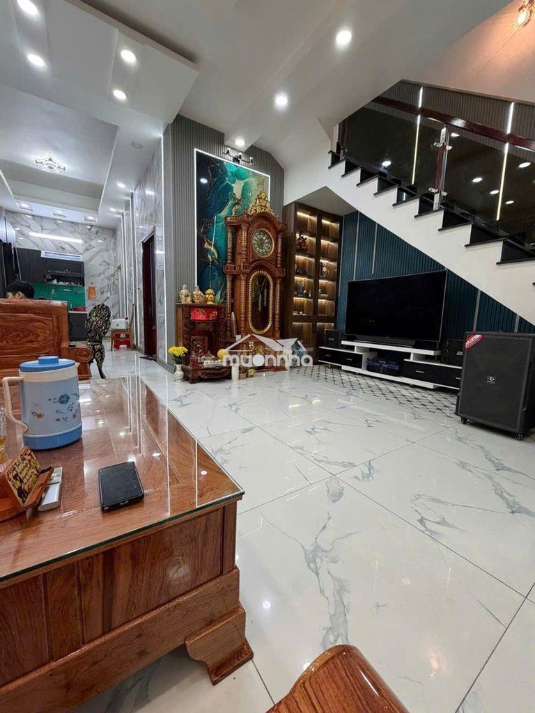 Hẻm xe hơi 4m - nội thất cao cấp :