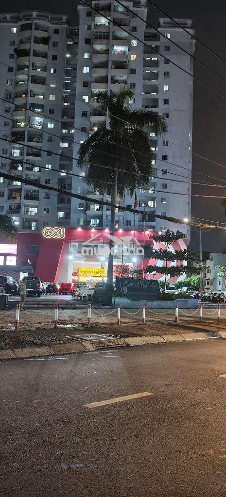 Nhà cần bán gấp .khu vực sầm uất - Ảnh 3