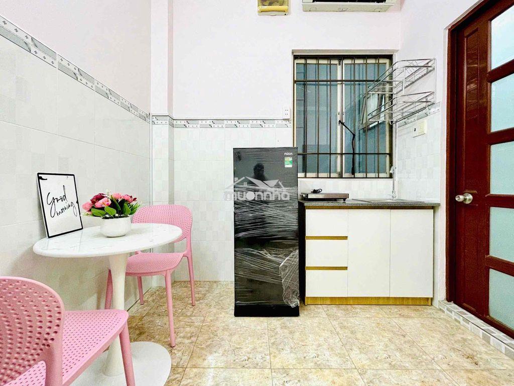 Studio full nội thất có cửa sổ trời thoáng - 3