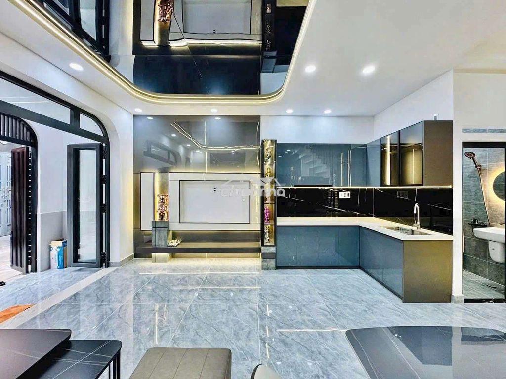 Nhà mới sạch sẽ full nội thất cao cấp - Ảnh 3