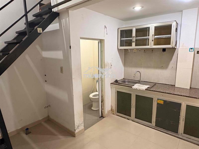 Nhà cho thuê cách trường đại học nguyễn tất thành 200 mét