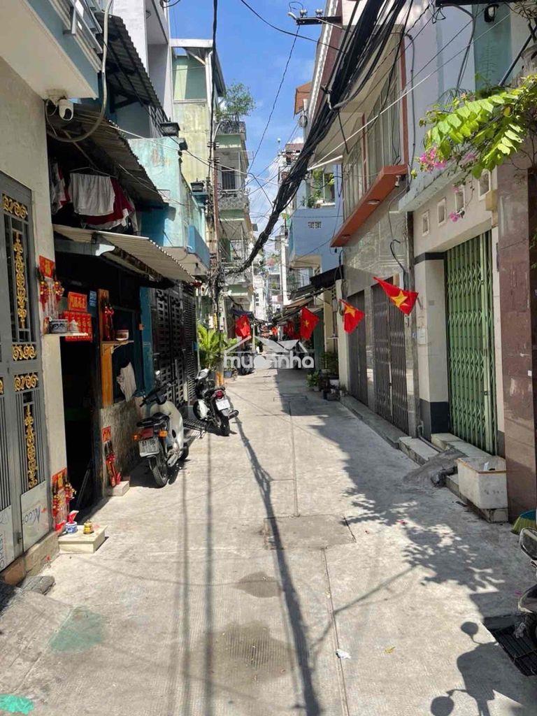 Nhà 30m, 2 tầng, đường nguyễn tiểu la, 5.5 tỷ