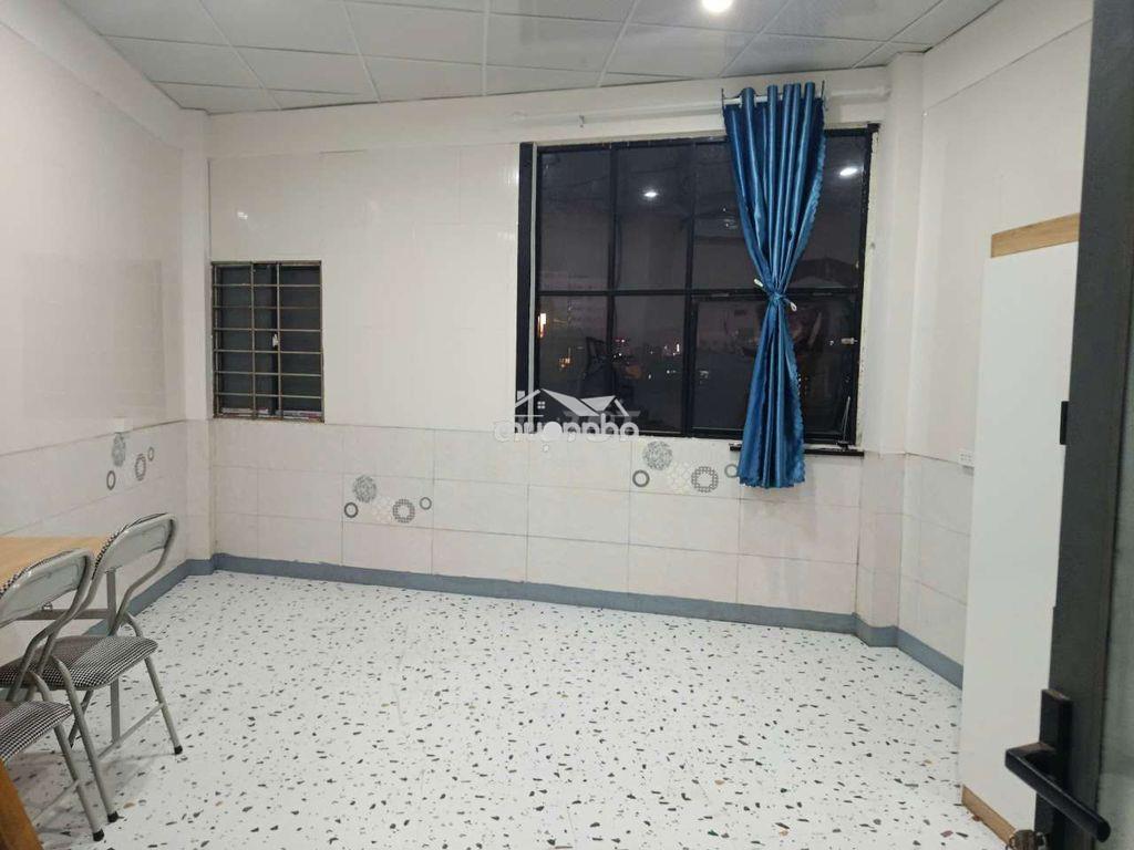 Phòng mới ,sát q1,nt cao cấp thang máy,giá rẻ  - Ảnh 4