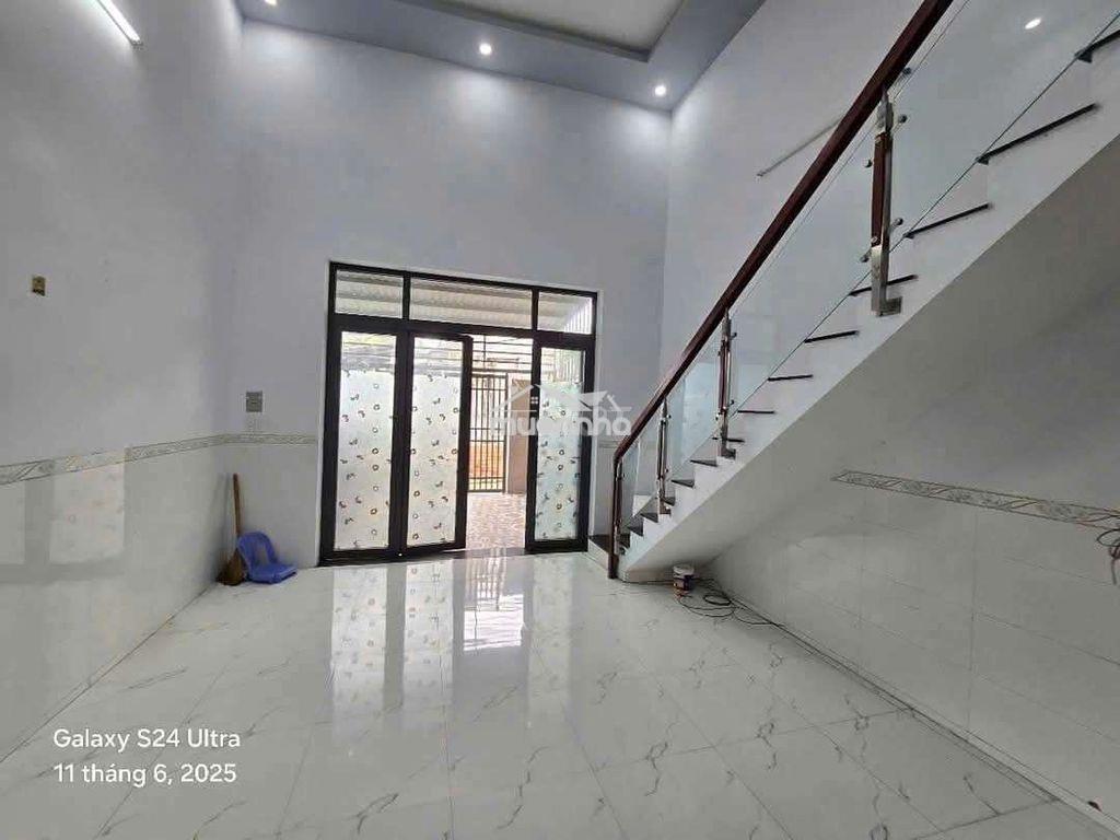 Nhà mới đẹp 92,7m2 có gác lửng lái thiêu 70 sau lưng ubnd lái thiêu - 2