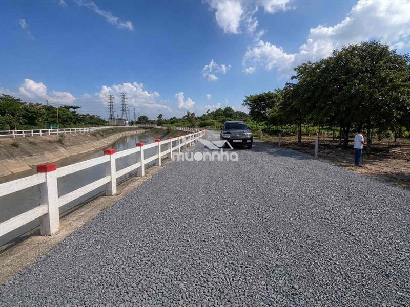 Bán 1000m2,giáp sông suốicách mekong resort 1km-cách cầu đn2 chỉ 2.5km