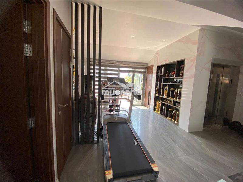 Biệt thự đẹp 281/2a bình lợi. dt 12x20m. trệt 2 lầu mcct. gía 40tr