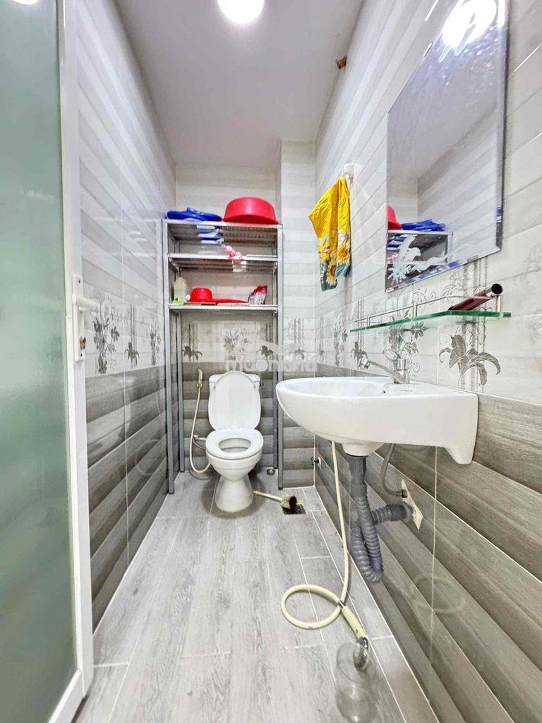 Cho thuê nhà mới 4pn, 3wc 3 tầng để lại nội thất xịn đầy đủ 4x10 - 2