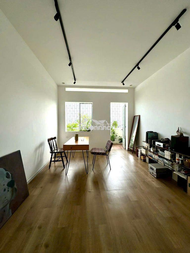 Bán căn hộ chung cư lô c, phan xích long, 60m2, 2 pn, 3,85 tỷ