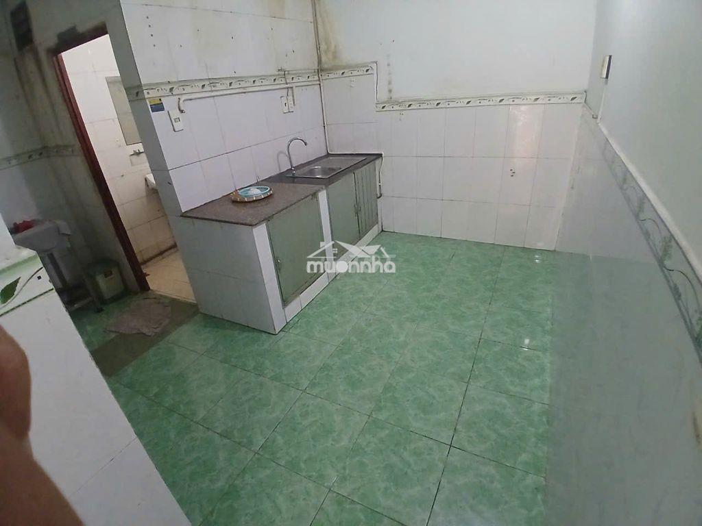 Nhà rẻ chỉ 4.5 tỷ, trung tâm tphcm 47.2m, 2 tầng. trường chinh,  tphcm - Ảnh 4