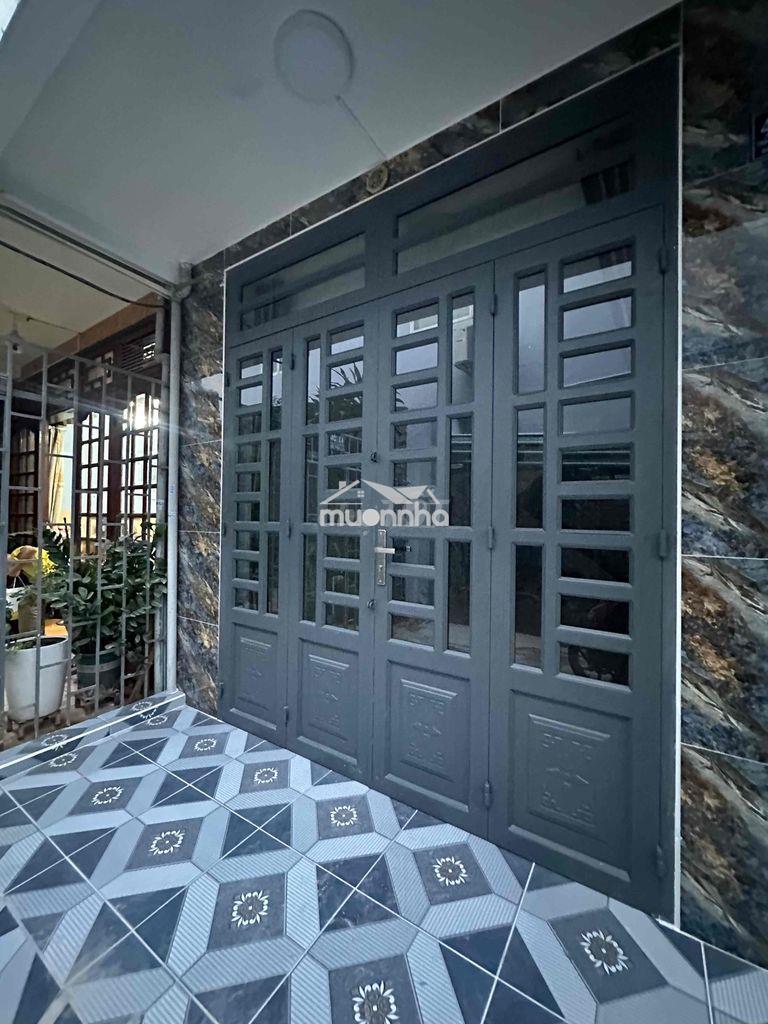 Cho thuê nhà dt cực lớn 4pn - nằm ngay ngã ba thuận tiện di chuyển - 2