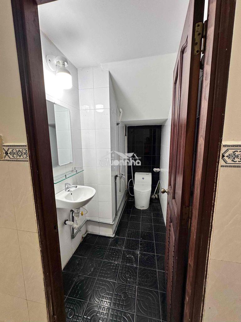 Cần bán nhà hẻm nguyên căn - 2