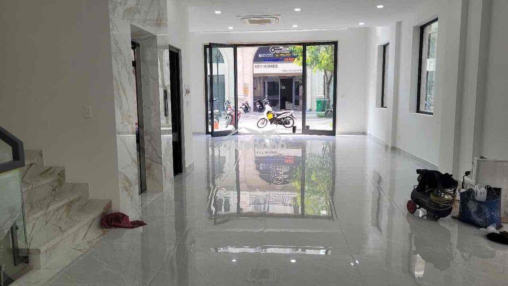 Căn góc 3 mặt tiền phố đi bộ, 7x20m (hầm 5 tầng) hoàn thiện mới 100% - 2