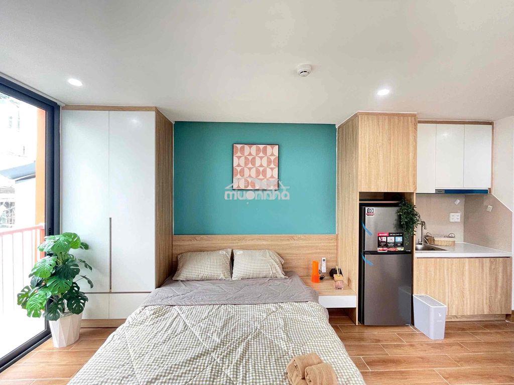 Studio ban công siêu thoáng ngay khu phố ăn uống bùi đình tuý - Ảnh 2