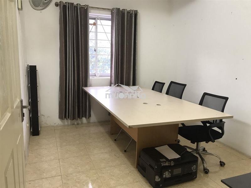 Còn 1 phòng 20m không kk thuộc phòng trong căn hộ chung cư 3 ngủ