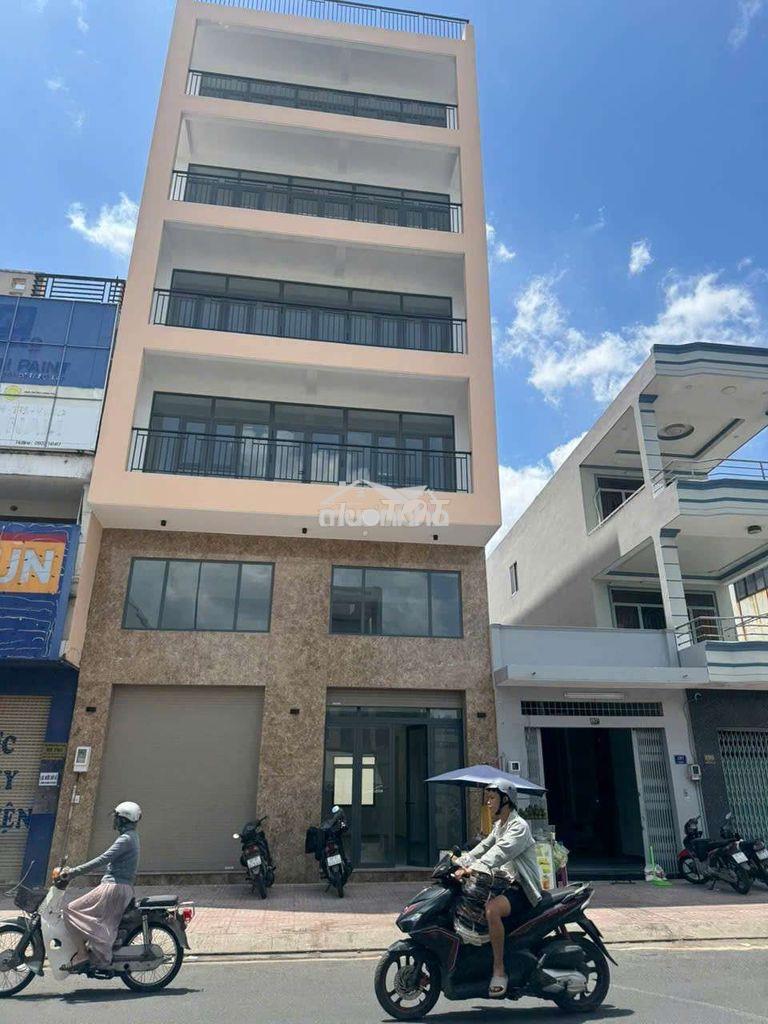 Toà nhà 6 tầng sân thượng 8*18m - gần aeon tân phú