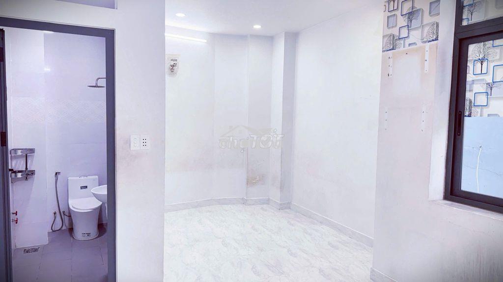 Gia đình chúng tôi cần cho thuê 1 căn nhà tại 163 lý nam đế p7, q11 - 4