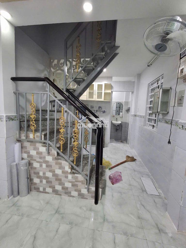 Bán nhà sạch đẹp hẻm 1 sẹc đường trần phú p9 q8 - 2