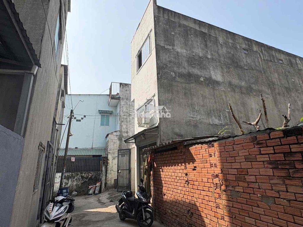 Bán nhà 80m2 vuông vức hxh gần vincom q9 - Ảnh 3