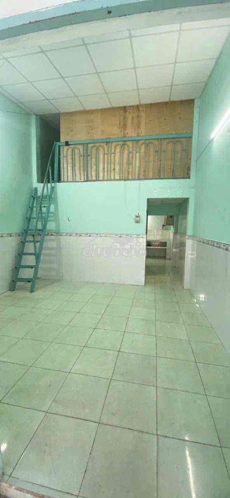 Q12 cho thuê nhàdt: 4x10,cấp 4,gác lửng,2pn.1wc ,hẻm xe hơi tới cửa - Ảnh 3