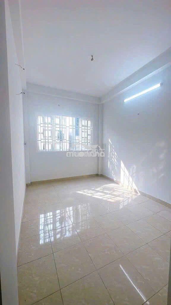Nhà nguyên căn đường đoàn văn bơ - 2pn 3wc - 3.2x7m - 4