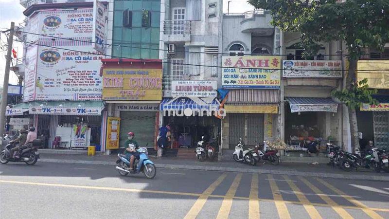 Cho thuê nhà 2 lầu , sát chợ dĩ an 1 , tp hồ chí mình
