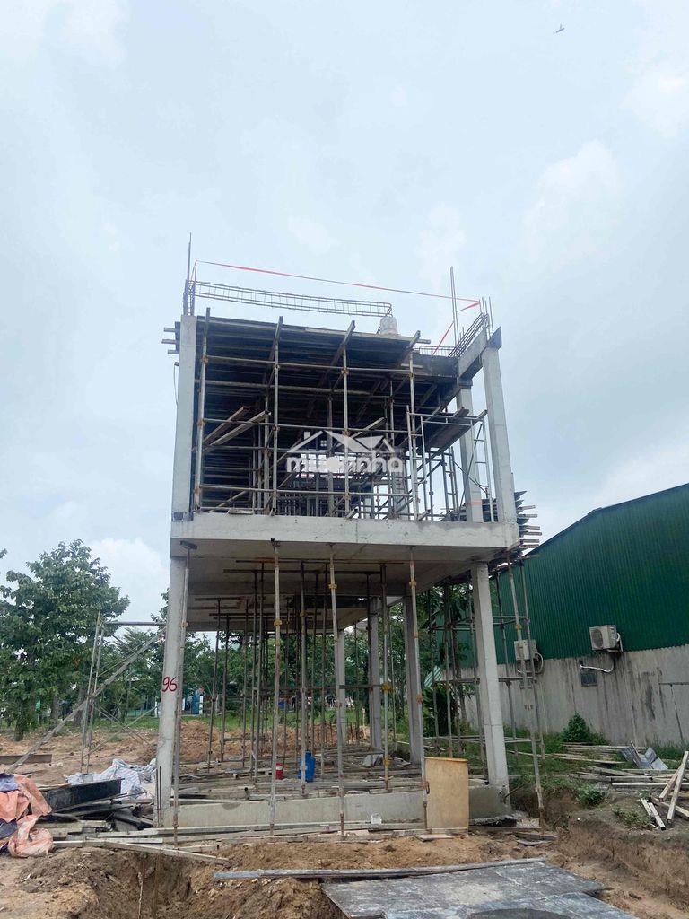Bán nhà riêng 3 tầng có hoàn công ngay chợ hoà phú thành phố mới bd