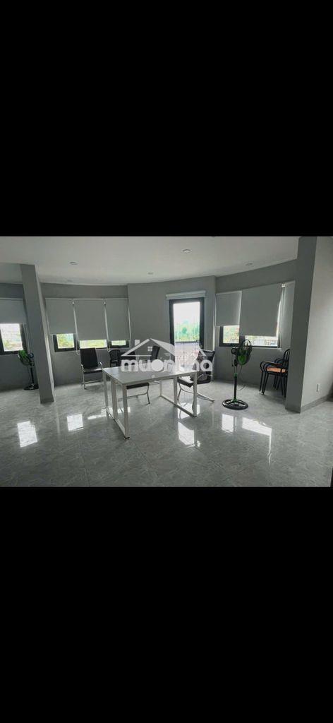 Cho thuê văn phòng tầng 2 , 243 tiểu la