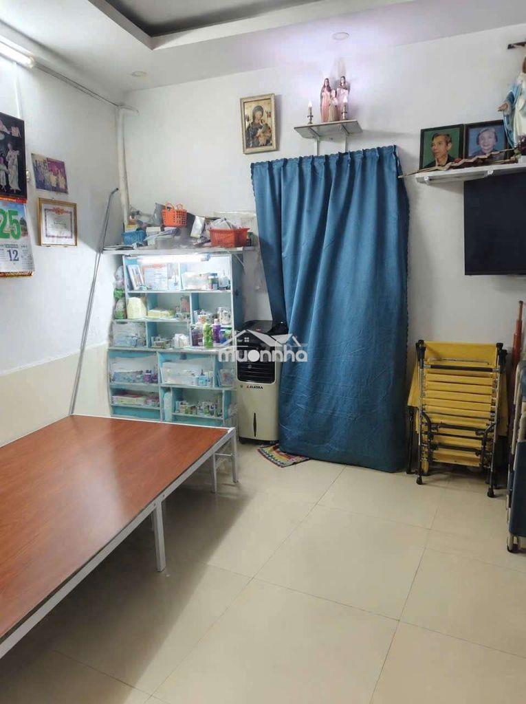 Cần bán gấp nhà 10 phòng giá chưa 4 tỷ dòng tiền 20 tr/th tại tân bình