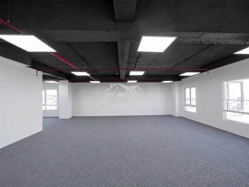 Cho thuê văn phòng 213m2 nguyễn trọng tuyển giá 69 triệu