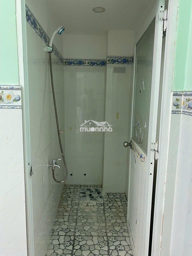 Cho thuê nhà mới xây, gía rẻ, 1trệt, 1lầu, q.4, 16m2 - Ảnh 2