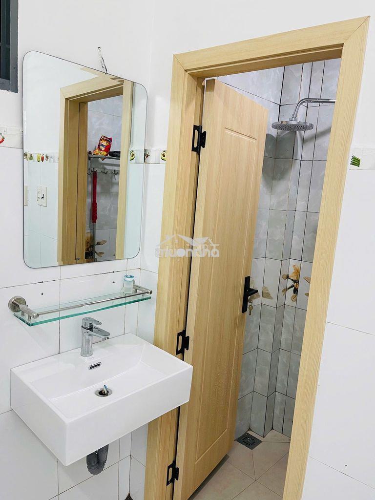 Chính chủ bán nhà mới gấp dt:40m2 giá 3,85 tỷ lầu ,sh,hbp,tđ - 4