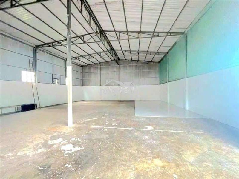 Xưởng đông hoà dĩ an 300m có văn phòng 3fa sản xuất