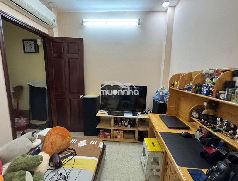 Hiếm - lê văn sỹ phú nhuận - 31m2, 4 tầng, 4 phòng ngủ, sân thượng. - 4