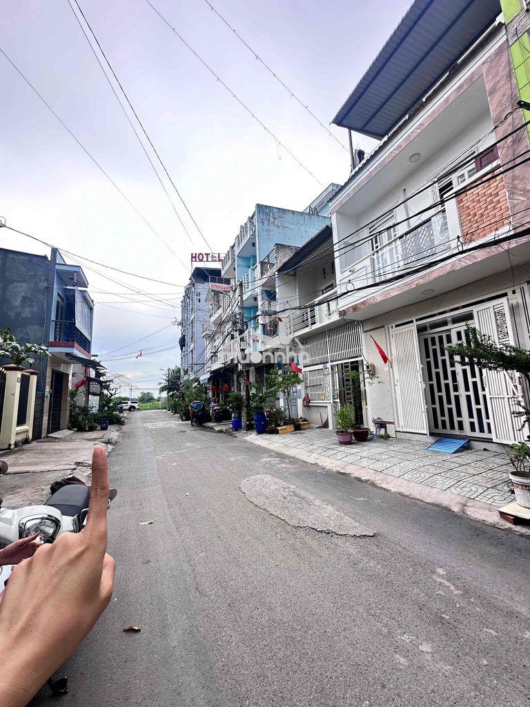 Bán nhà 3 tầng hẻm 8m thông, ngang 5,5m ngay chợ mỹ nga tây lân - 2