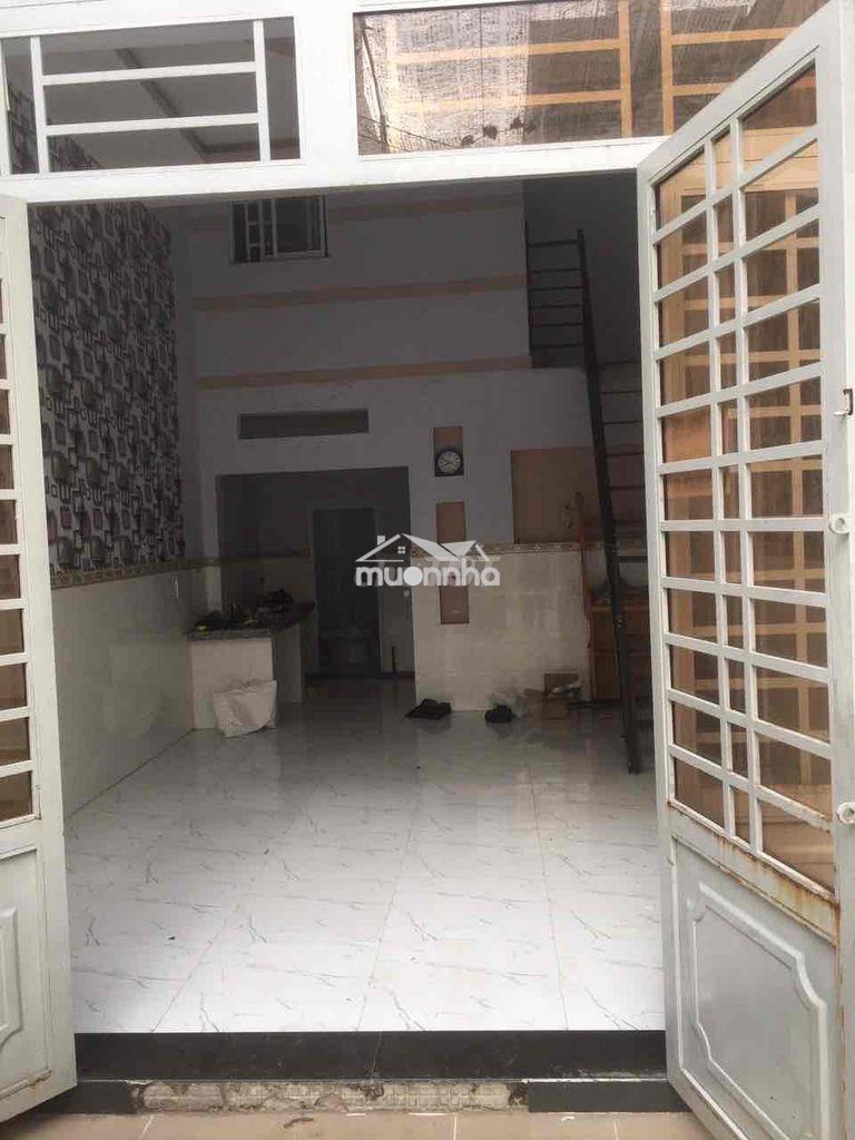 Nhà cho thuê nguyên căn có sân rộng - Ảnh 3