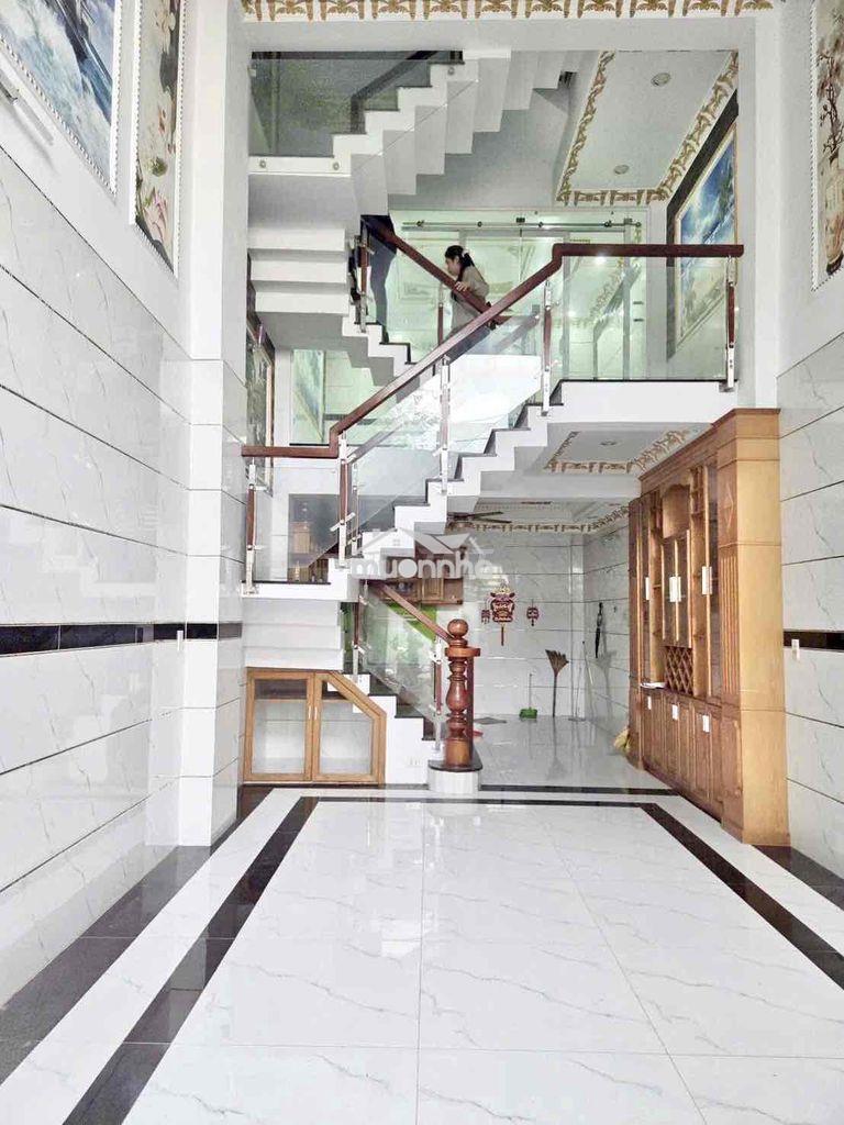 Nhà 5 tầng , 6 phòng ngủ , hiện đại , gò xoài , quận bình tân