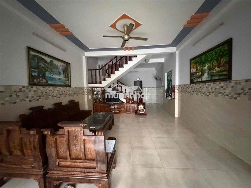 Mình chính chủ cho thuê nhà 2 tầng mặt đường 6m ở dĩ an, hcm