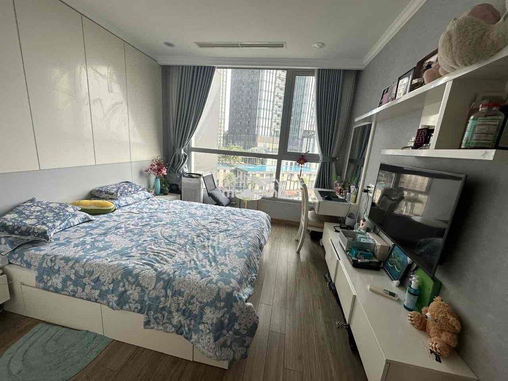 Cần bán căn hộ 2 pn vinhomes central park view đẹp - 3