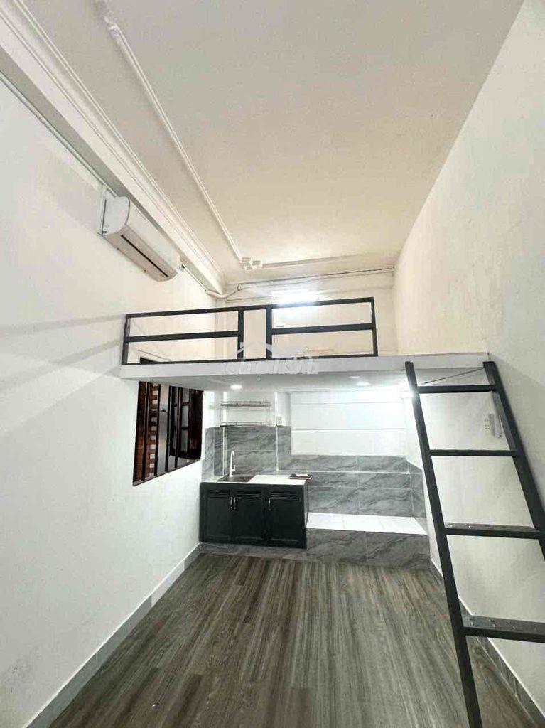 Duplex gác cao cửa sổ lớn bạch đằng nằm phía sau đại học uef - Ảnh 2