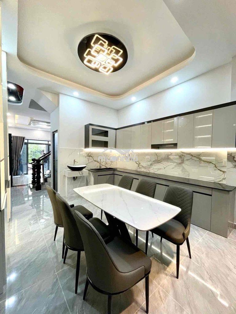 Quận 7 - 4 tầng mới - xe hơi vào nhà - ngay hoàng quốc việt - hơn 7tỷ - 2